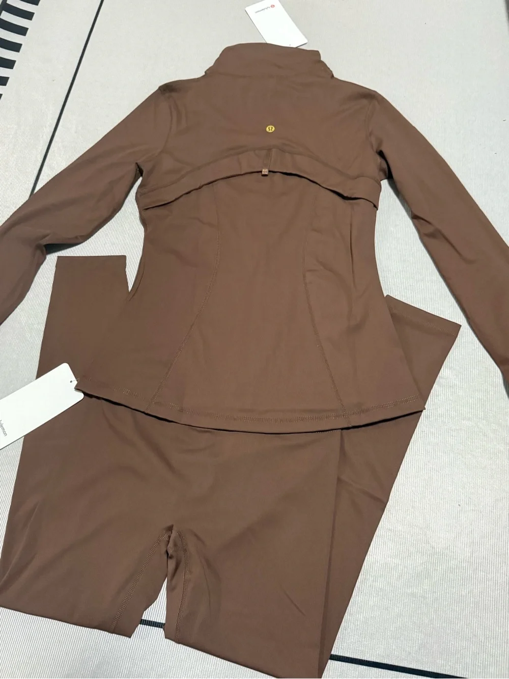 lululemon athletica sleek chocolate
